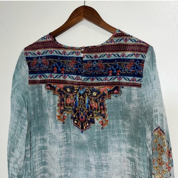 Anthropologie Vineet Bahl Prudence Top Blouse Embroidered Blue Multi Large - Picture 8 of 8